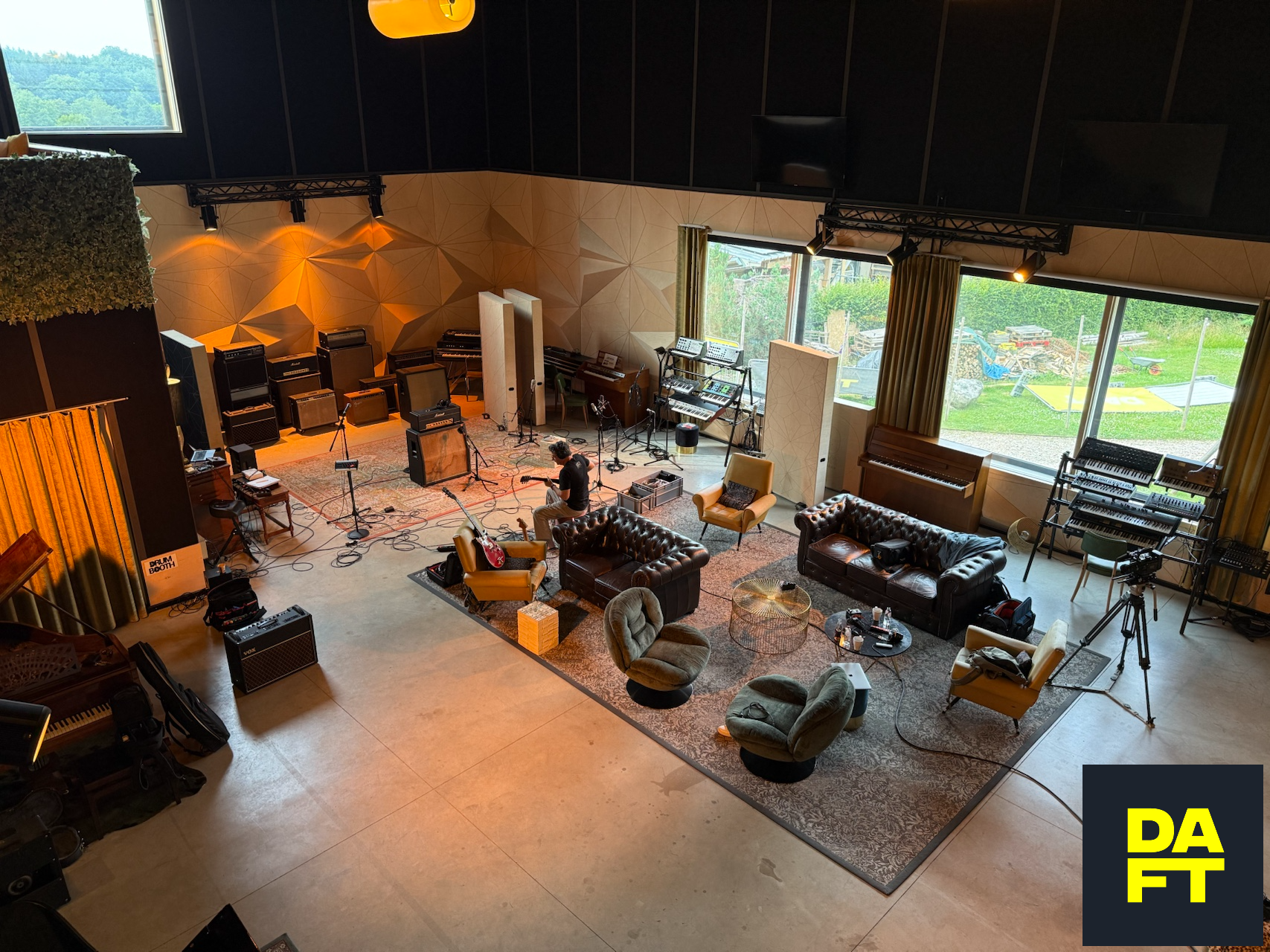 STUDIO MAGIC Impulse Response Bundle Basketweave 4x12 with Pre Rola SD-G12M25 Speakers